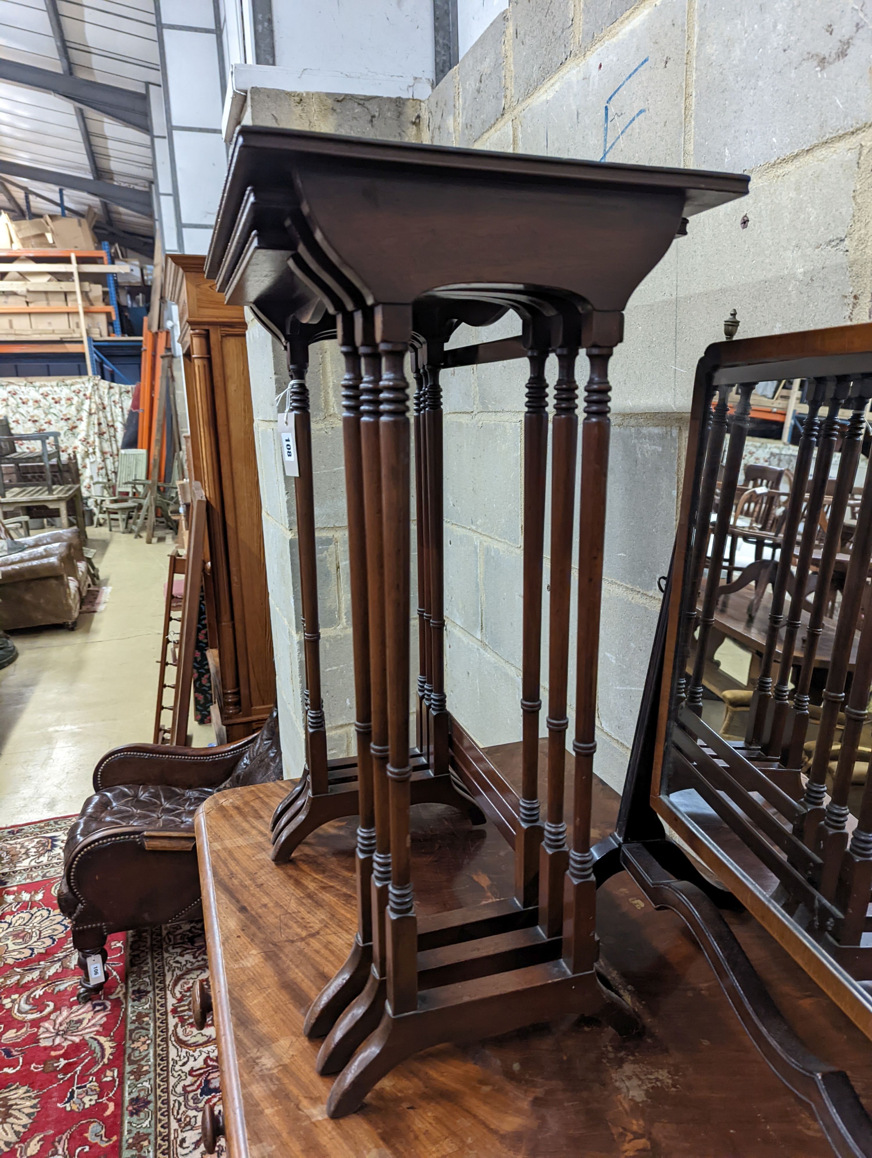 An Edwardian mahogany toilet mirror and a nest of tea tables. Tables measure - W-53cm, D-35cm, H-71cm.